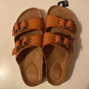 Time & Tru Footbed Sandals